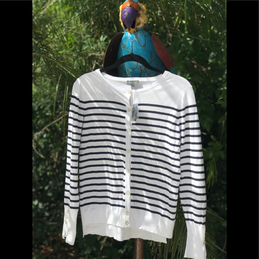 🌴The limited, long sleeve crewneck cardigan🌴
